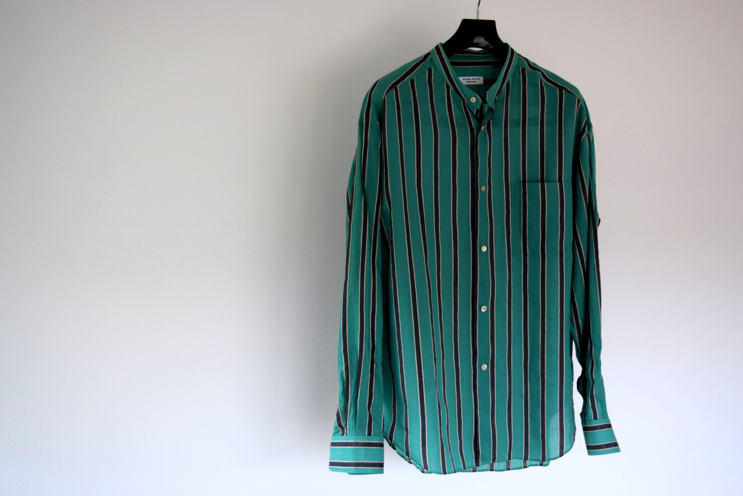 イタリア、ゴッホ絵ストライプを使い南シャツで作ったリネンシルク  