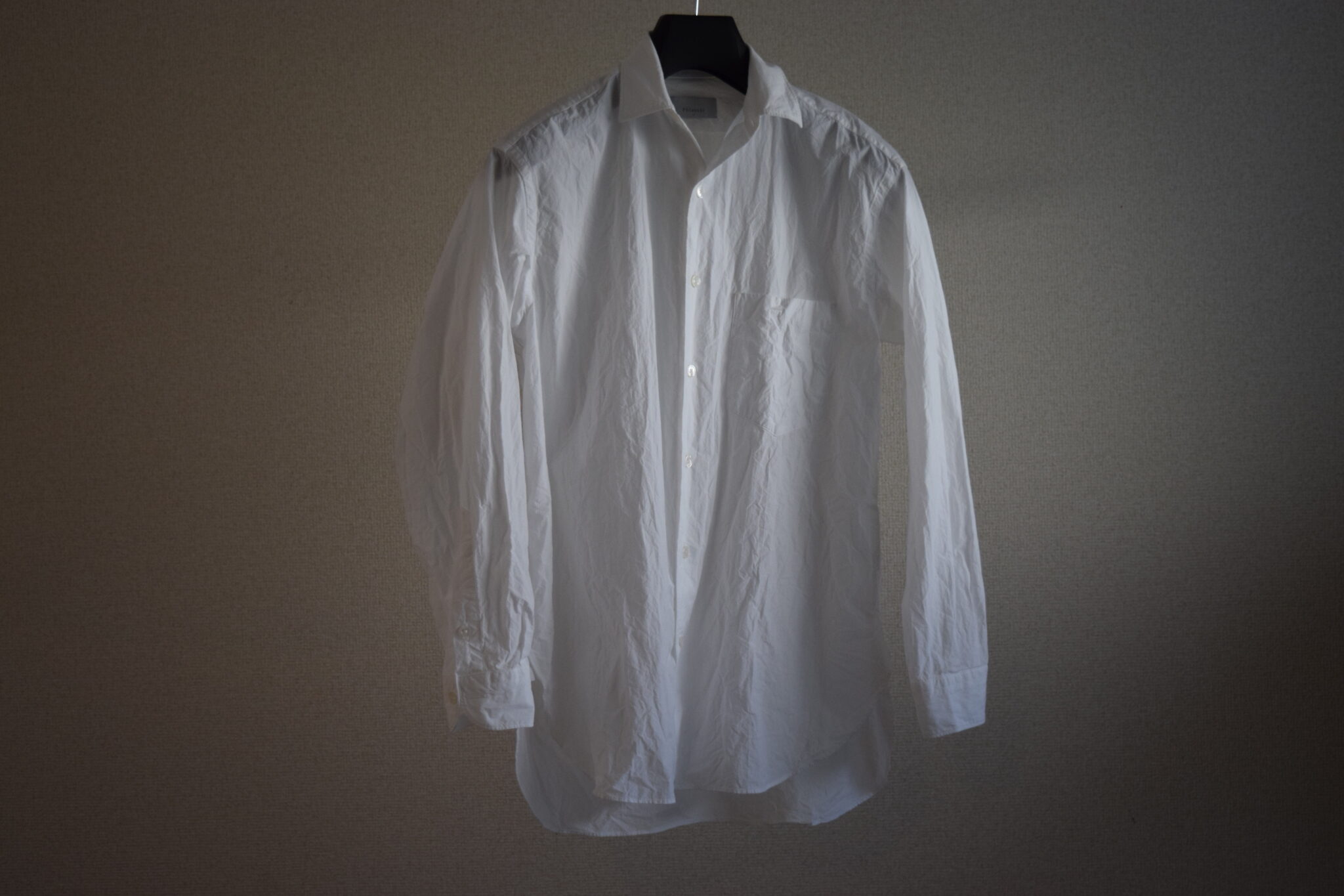 Phlannel(フランネル)の白シャツ | シャツと休む